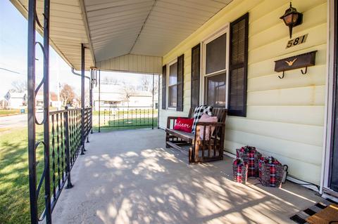 581 N Spring St, Wabash, IN 46992 photo 5