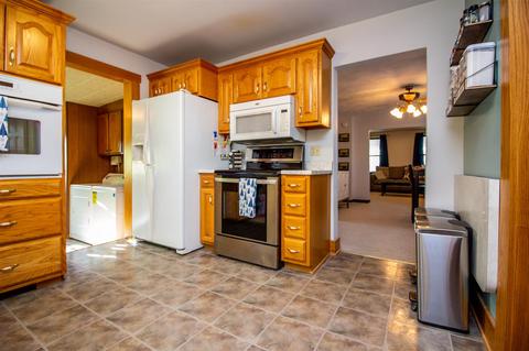 581 N Spring St, Wabash, IN 46992 photo 14