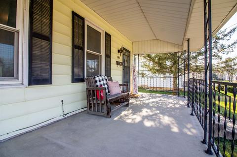 581 N Spring St, Wabash, IN 46992 photo 4