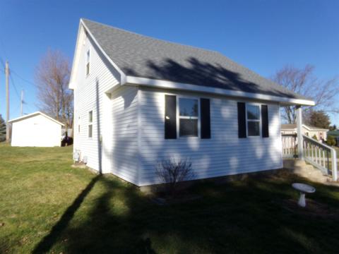 101 E Hobart St, Ashley, IN 46705 photo 4