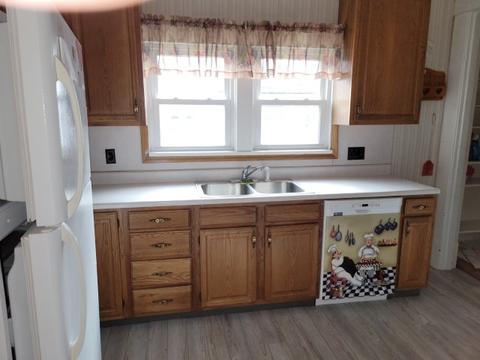 205 S Independence St, Windfall, IN 46076 photo 4