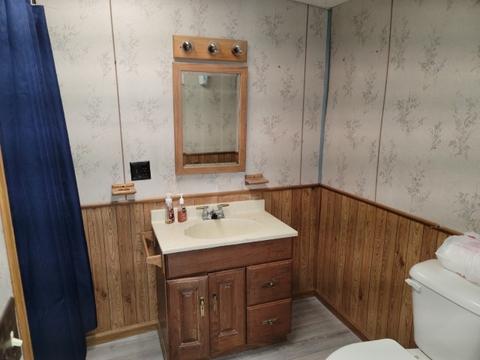 205 S Independence St, Windfall, IN 46076 photo 22