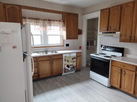 205 S Independence St, Windfall, IN 46076 photo 5
