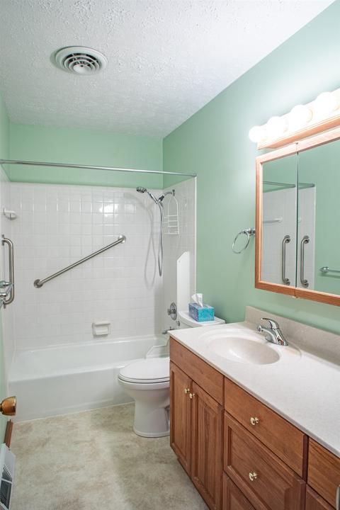 1422 E Clairmont Pl, Bloomington, IN 47401 photo 11
