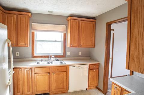 1422 E Clairmont Pl, Bloomington, IN 47401 photo 7