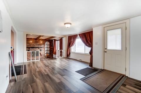 302 S Garrison Ave, Ashley, IN 46705 photo 6