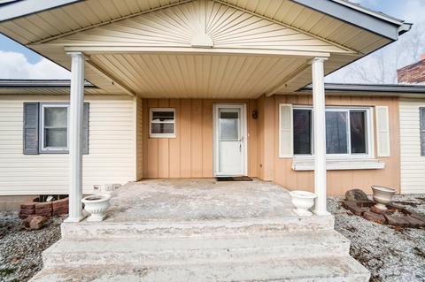 302 S Garrison Ave, Ashley, IN 46705 photo 4