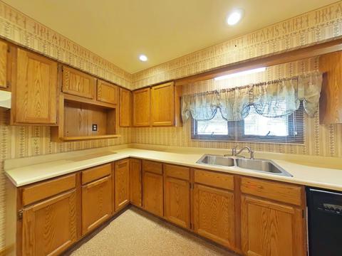 520 S Riverside Dr, Winamac, IN 46996 photo 16