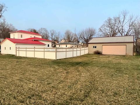 417 Grant St, Lagrange, IN 46761 photo 3