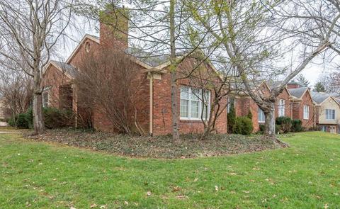 2607 E Windermere Woods Dr, Bloomington, IN 47401 photo 2
