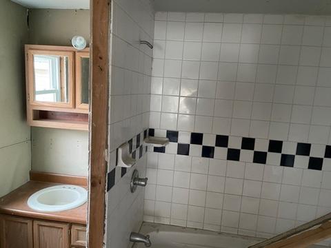 523 E Spring St, Lagrange, IN 46761 photo 10