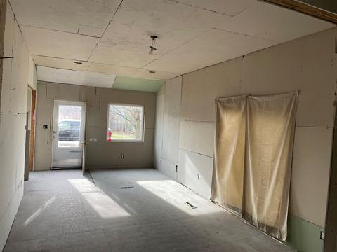 523 E Spring St, Lagrange, IN 46761 photo 7