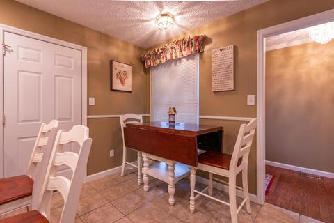 1020 E Sherbrooke Dr, Bloomington, IN 47401 photo 13