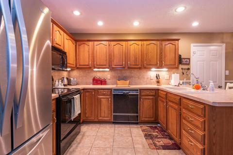 1020 E Sherbrooke Dr, Bloomington, IN 47401 photo 9