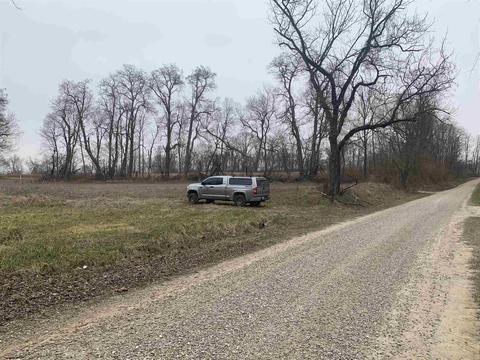 4640 E Giro Rd, Hazleton, IN 47640 photo 10