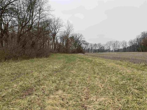 4640 E Giro Rd, Hazleton, IN 47640 photo 2