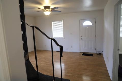 113 E Vine St, Mitchell, IN 47446 photo 3