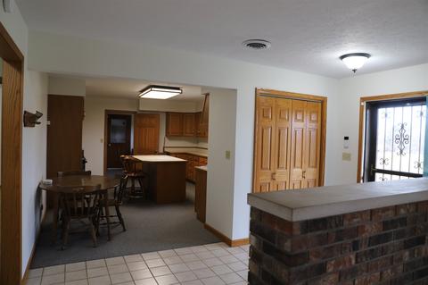 1017 S Meridian Rd, Mitchell, IN 47446 photo 4