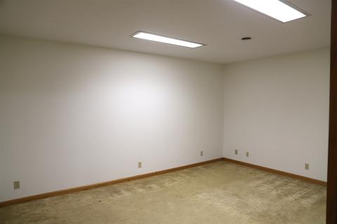 1017 S Meridian Rd, Mitchell, IN 47446 photo 9