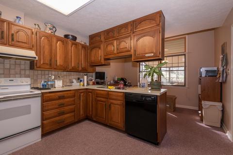 2232 E Cape Cod Dr, Bloomington, IN 47401 photo 8