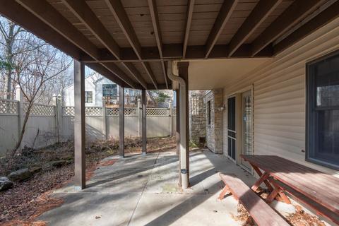 2232 E Cape Cod Dr, Bloomington, IN 47401 photo 25