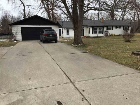 3054 S Crestview Dr, Winamac, IN 46996 photo 3