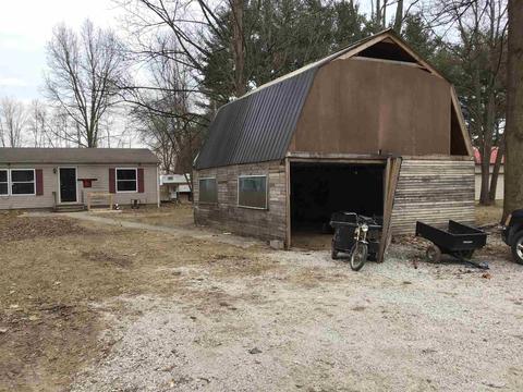 132 E Rays Rd, Winamac, IN 46996 photo 4