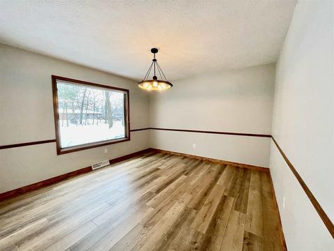 12838 Loop Ct, Granger, IN 46530 photo 8
