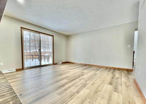 12838 Loop Ct, Granger, IN 46530 photo 17