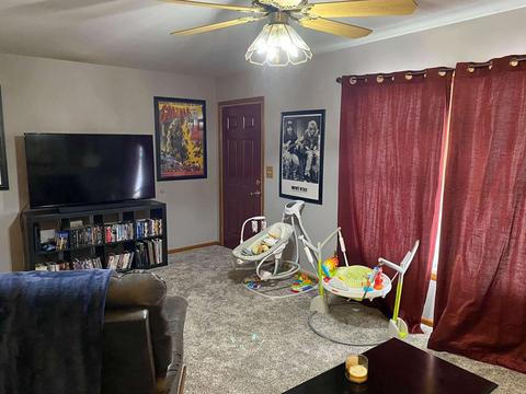 301 E Viola Ave, Washington, IN 47501 photo 2