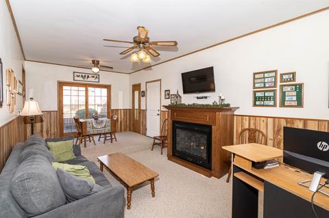 324 E Fourth St, Fairmount, IN 46928 photo 17