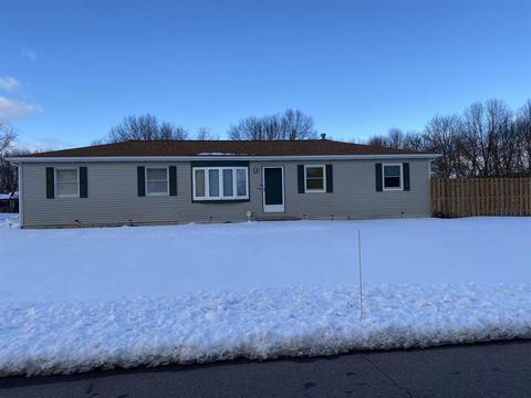 30909 Oakbrook Dr, Granger, IN 46530 photo 1