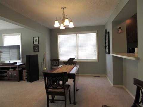 2315 Winding Brook Ct, Bloomington, IN 47401 photo 3