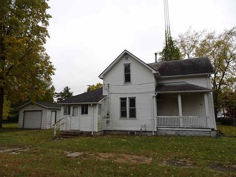 254 E John St, Knox, IN 46534 photo 1