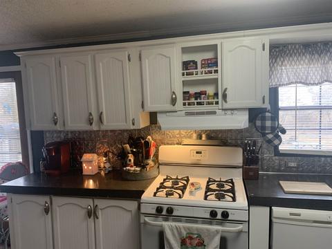 2266 Vfw Rd, Mitchell, IN 47446 photo 13