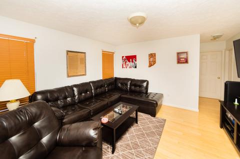 2724 S Pinehurst Dr, Bloomington, IN 47403 photo 2