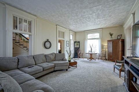 304 W Front St, Delphi, IN 46923 photo 8