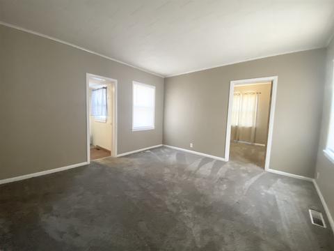 533 E Walnut St, Greentown, IN 46936 photo 5
