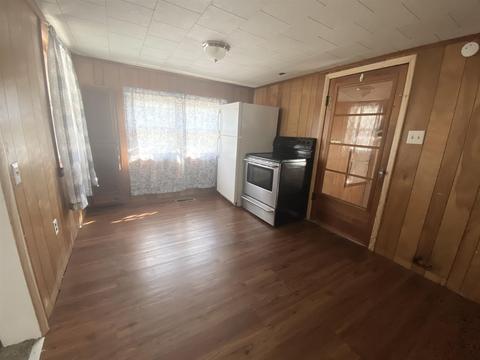533 E Walnut St, Greentown, IN 46936 photo 8