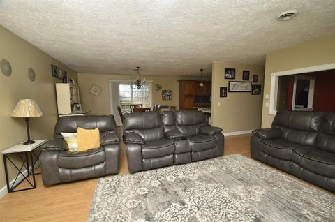 46 Woodlawn Dr, Mitchell, IN 47446 photo 5