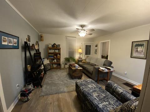 312 Elnora St, Odon, IN 47562 photo 5