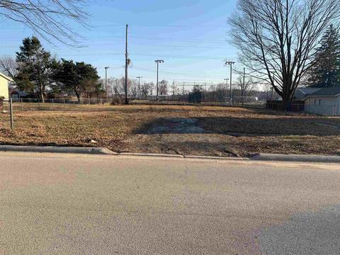 512 E Spring St, Lagrange, IN 46761 photo 5