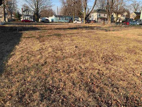 512 E Spring St, Lagrange, IN 46761 photo 4