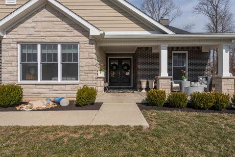 2537 E Manor Ct, Bloomington, IN 47401 photo 2