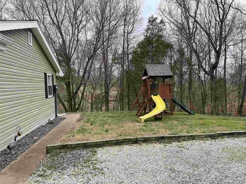 958 S Rustic Ln, Jasper, IN 47546 photo 3