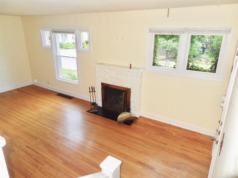 1015 E Maxwell Ln, Bloomington, IN 47401 photo 4