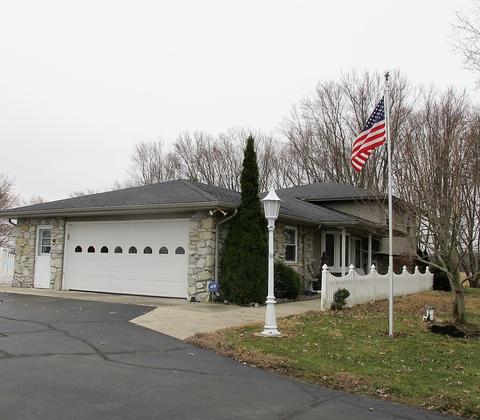 388 S 950 E, Greentown, IN 46936 photo 2