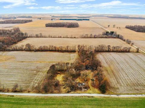 14611 Beech Rd, Bourbon, IN 46504 photo 2
