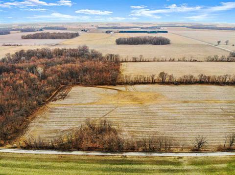 14611 Beech Rd, Bourbon, IN 46504 photo 4