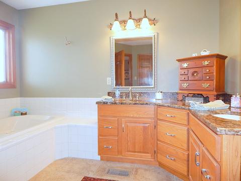 313 Eagle Ct, Ossian, IN 46777 photo 12
